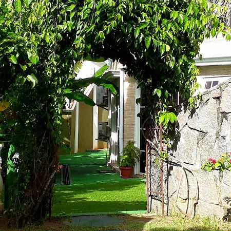 Hibiscus House Seychelles Self Catering Victoria Exterior foto