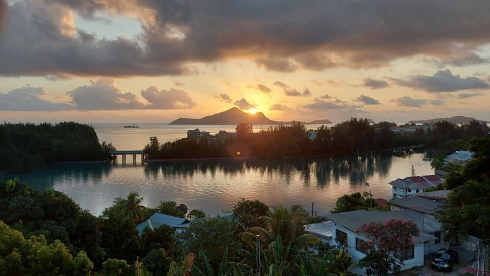 Hibiscus House Seychelles Self Catering Victoria Exterior foto