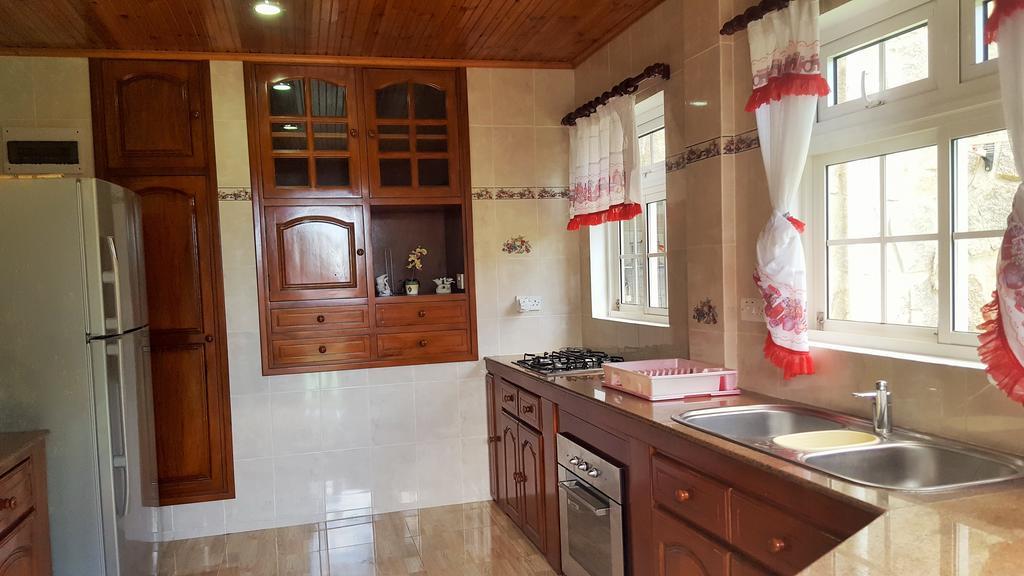 Hibiscus House Seychelles Self Catering Victoria Exterior foto