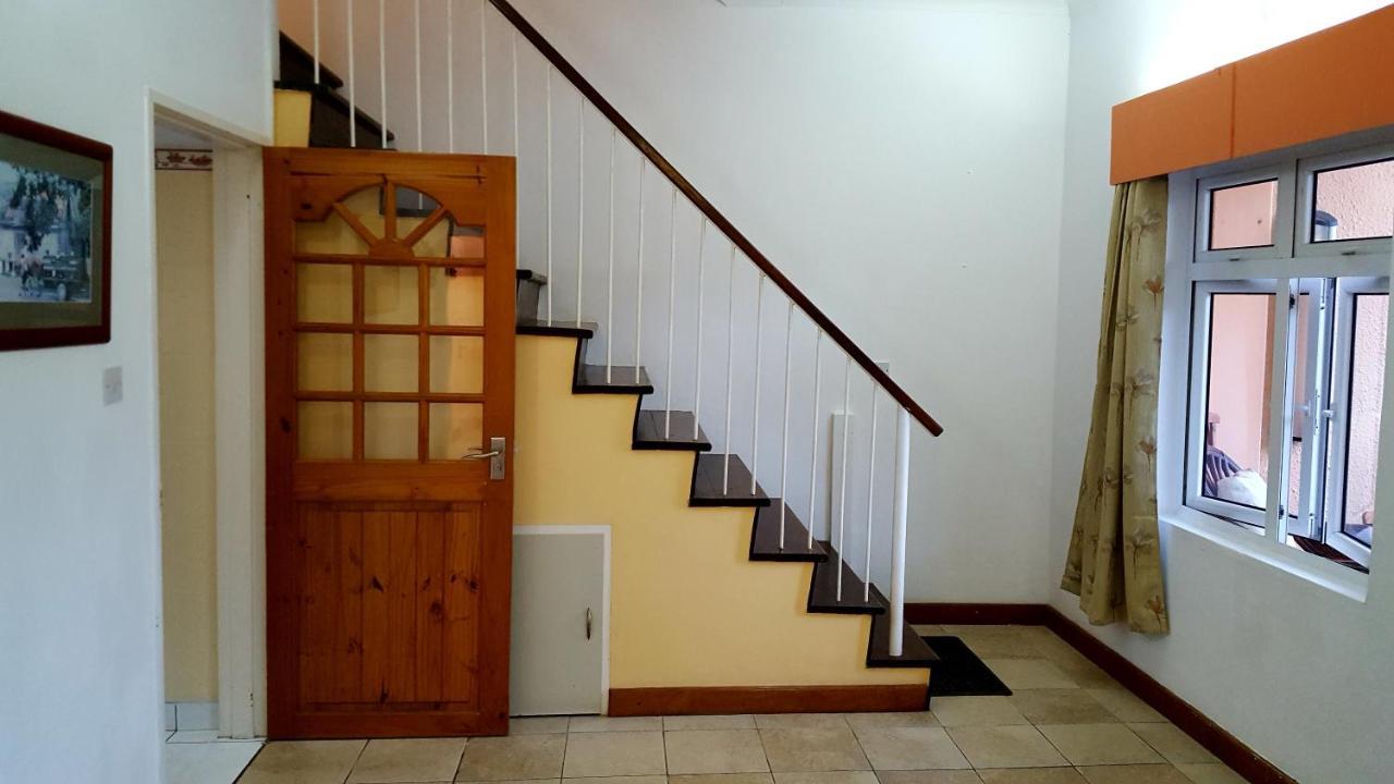 Hibiscus House Seychelles Self Catering Victoria Exterior foto