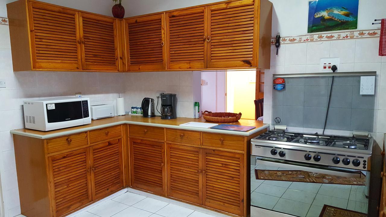 Hibiscus House Seychelles Self Catering Victoria Exterior foto